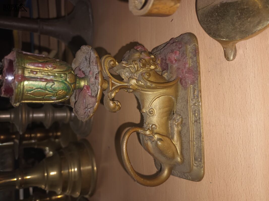 Koperen bellen en kandelaars. 6 stuks – foto 5 – kavel bij BOPA Auctions, Ieper