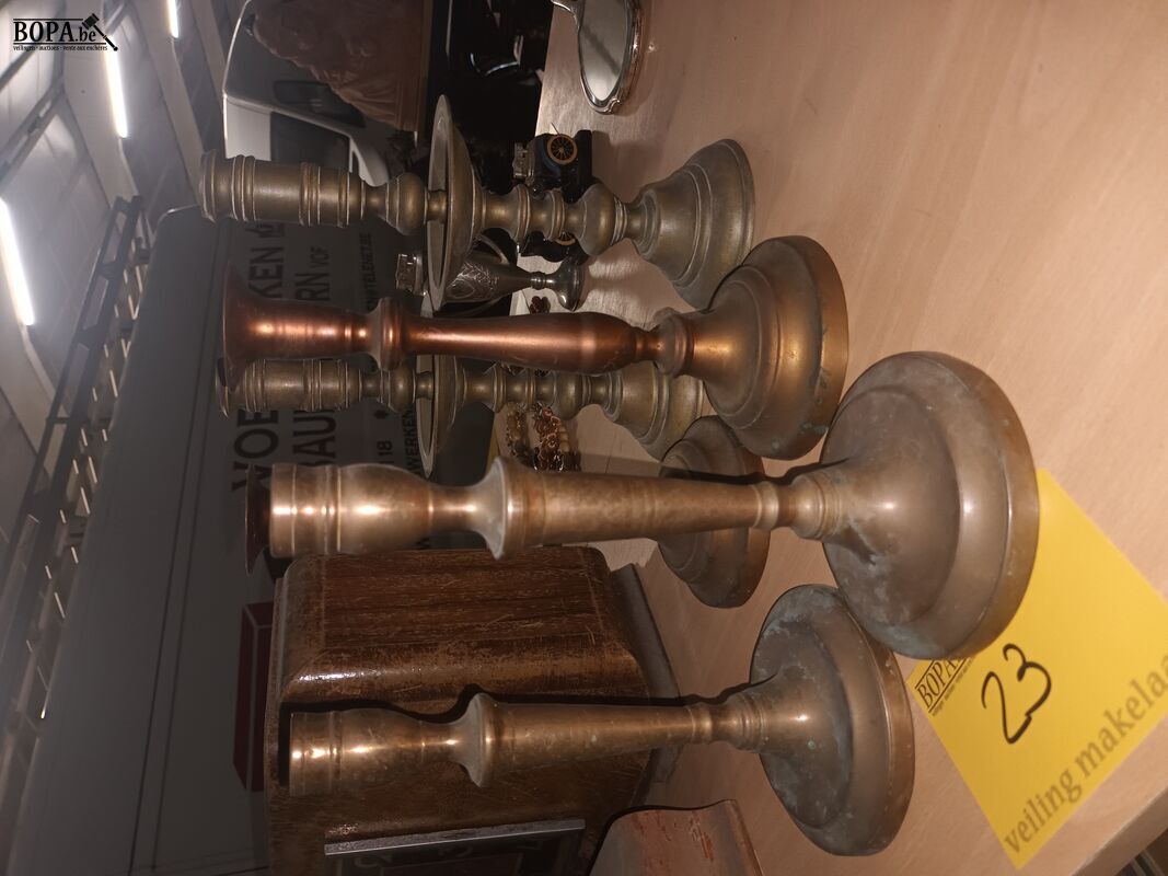 Koperen kandelaars. 6 stuks – foto 3 – kavel bij BOPA Auctions, Ieper