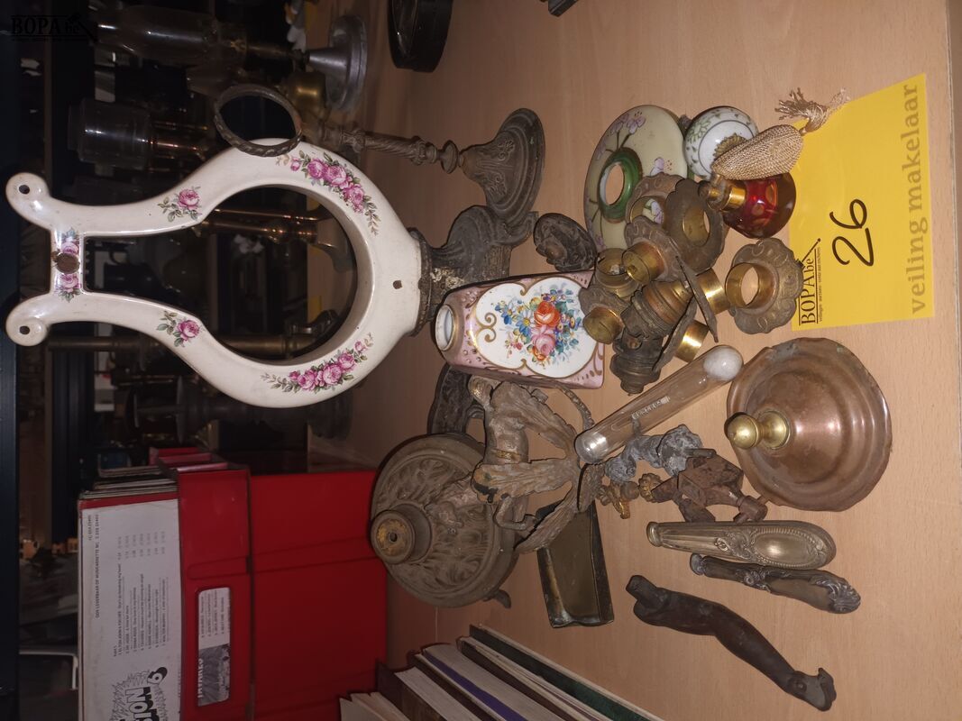 Onderdelen van antieke decoratie – foto 2 – kavel bij BOPA Auctions, Ieper