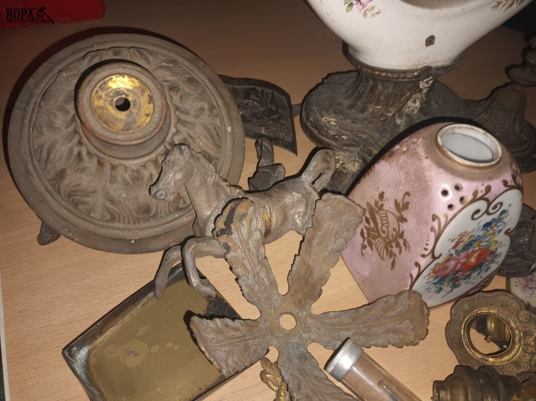 Onderdelen van antieke decoratie – foto 3 – kavel bij BOPA Auctions, Ieper