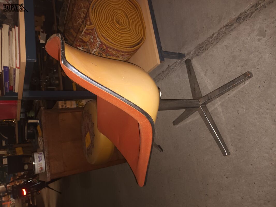 Design draaistoel L202 – foto 3 – kavel bij BOPA Auctions, Ieper