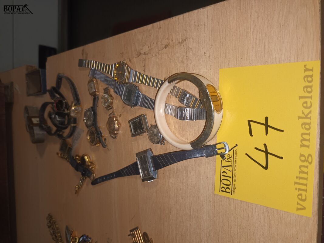Oude polshorloges en armband – foto 2 – kavel bij BOPA Auctions, Ieper