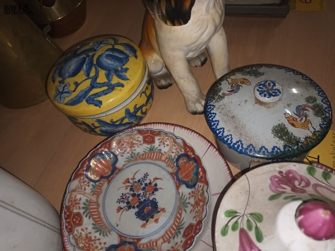 Decoratie in keramiek. 10 stuks – foto 6 – kavel bij BOPA Auctions, Ieper