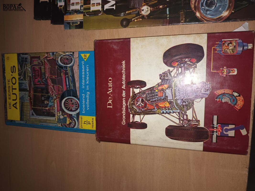 Magazines en boeken over auto’s. 10 stuks – foto 5 – kavel bij BOPA Auctions, Ieper