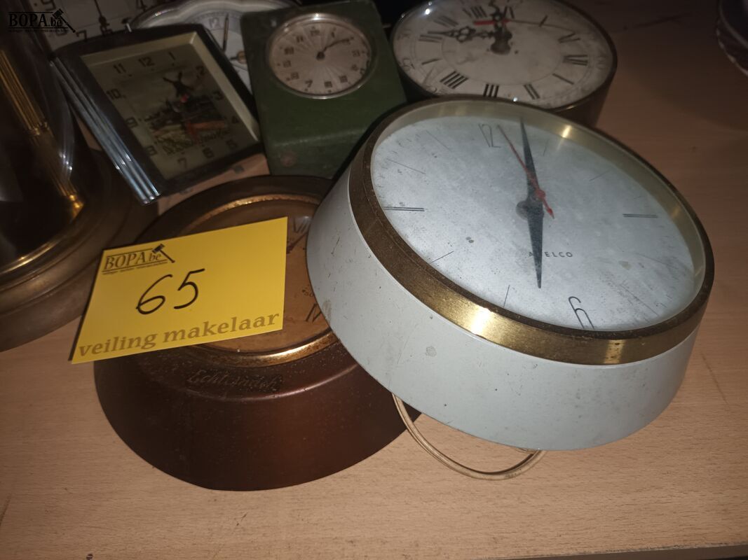 Horloges en klokken. 9 stuks – foto 4 – kavel bij BOPA Auctions, Ieper