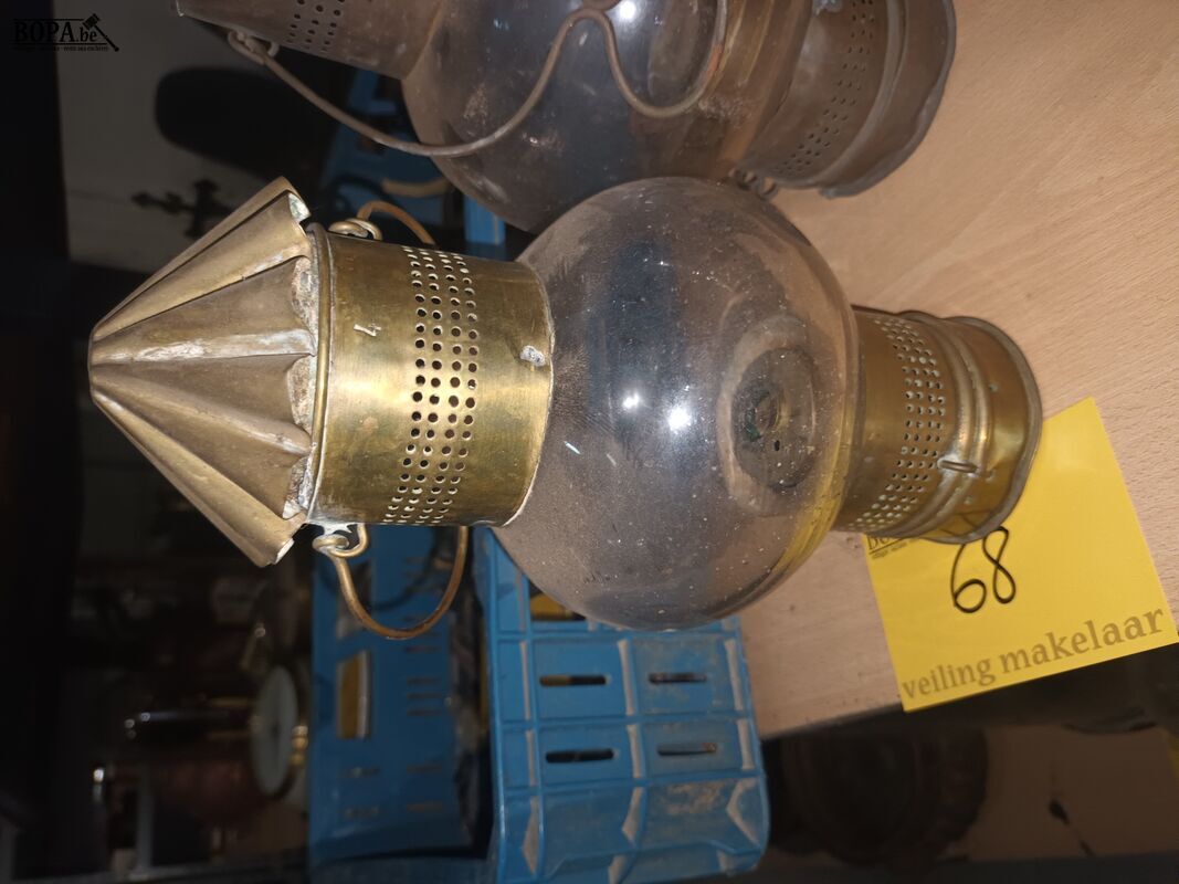 Olielampen. 3 stuks – foto 3 – kavel bij BOPA Auctions, Ieper