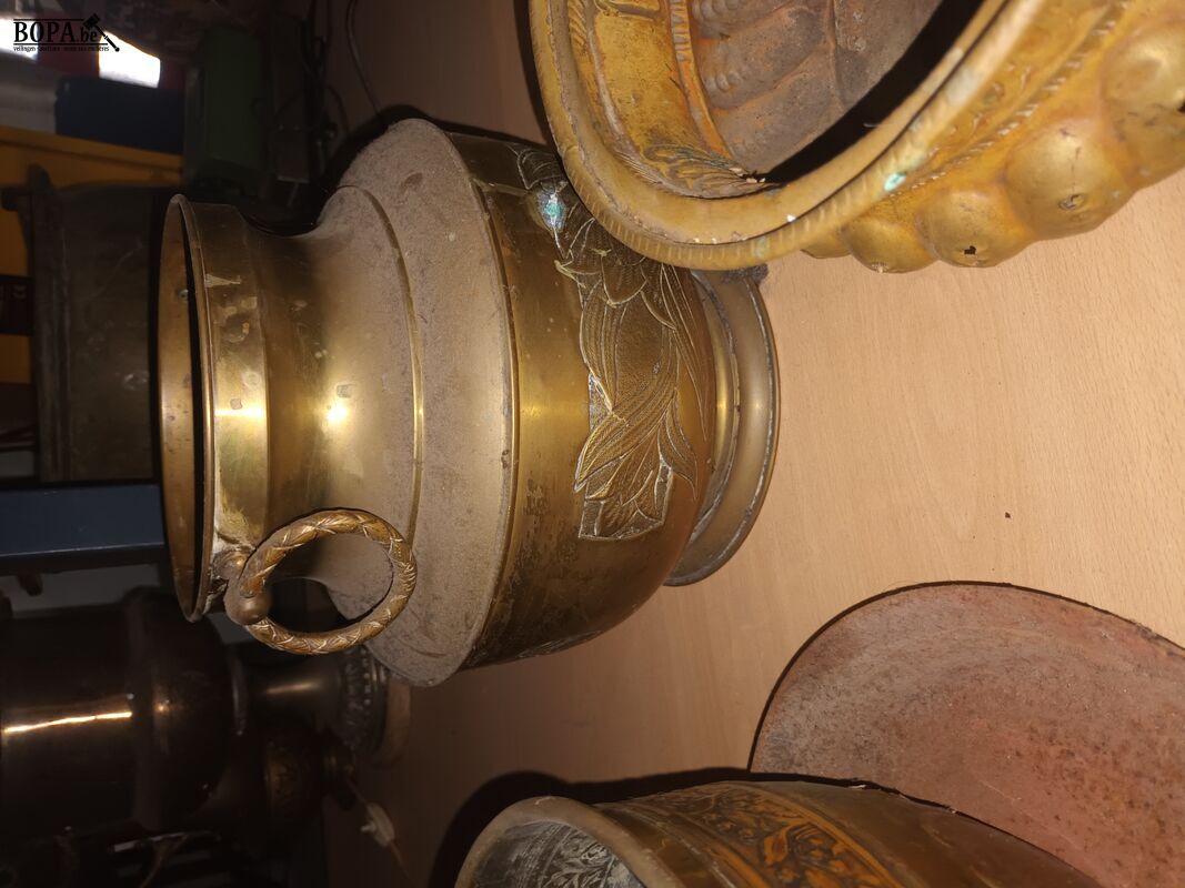 Koperen bloempotten. 3 stuks – foto 4 – kavel bij BOPA Auctions, Ieper
