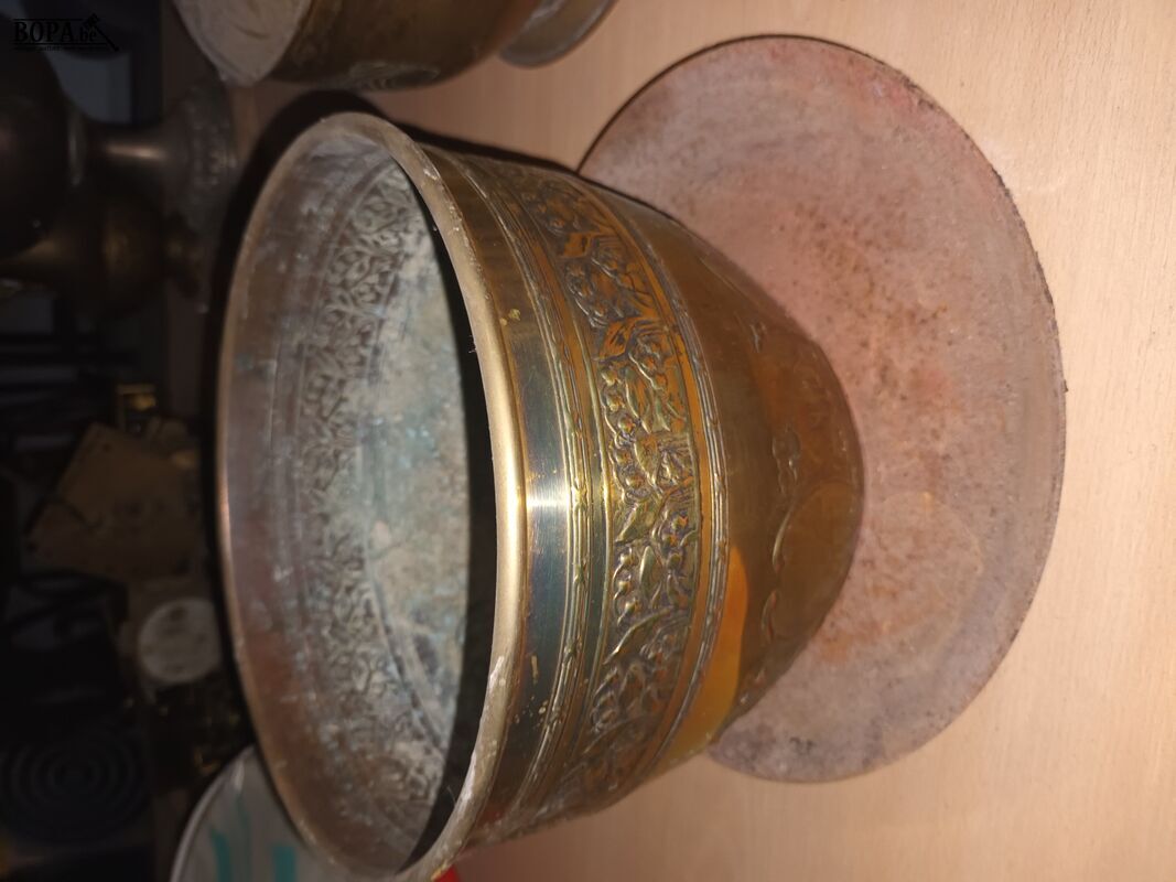 Koperen bloempotten. 3 stuks – foto 5 – kavel bij BOPA Auctions, Ieper