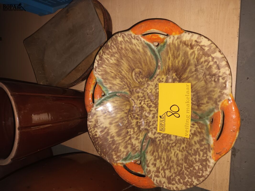 Schalen en vaas. 4 stuks – foto 5 – kavel bij BOPA Auctions, Ieper