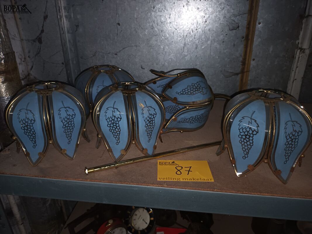 Vintage tulp lampenkappen. 5 stuks – foto 2 – kavel bij BOPA Auctions, Ieper