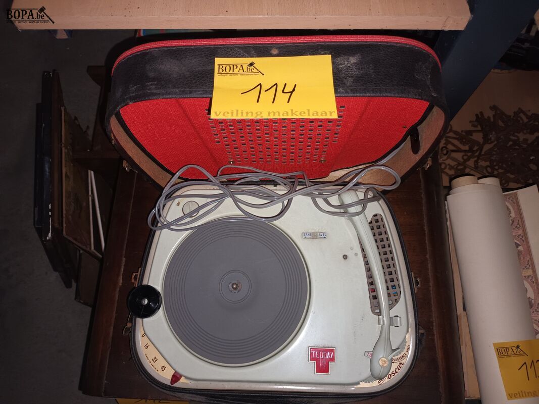 Teppaz Oscar kofferplatenspeler – foto 6 – kavel bij BOPA Auctions, Ieper