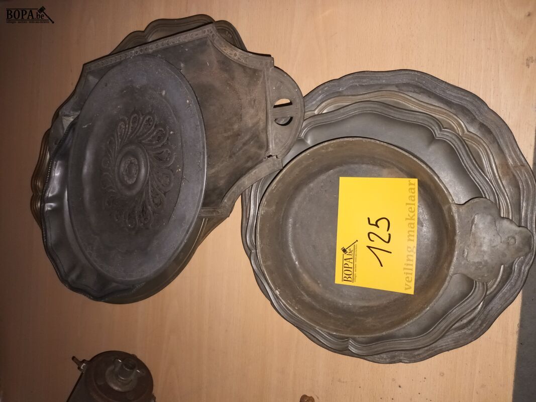 Tinnen schalen. 11 stuks – foto 2 – kavel bij BOPA Auctions, Ieper