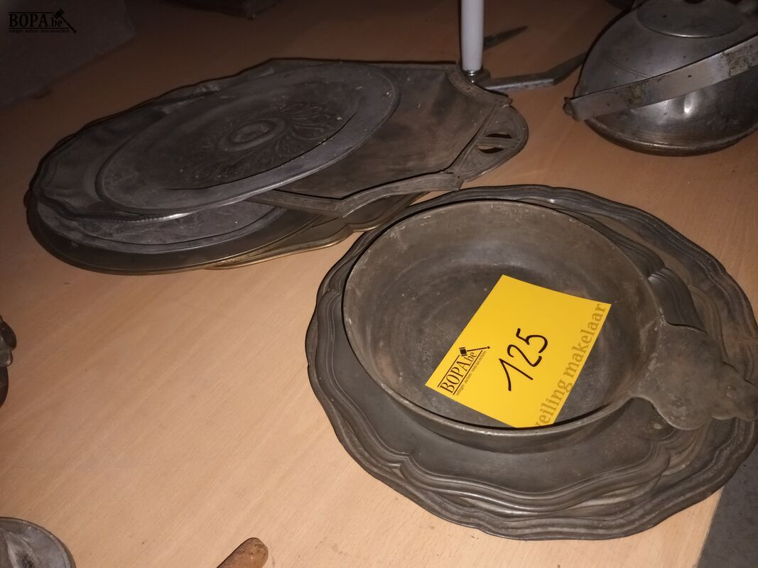Tinnen schalen. 11 stuks – foto 3 – kavel bij BOPA Auctions, Ieper