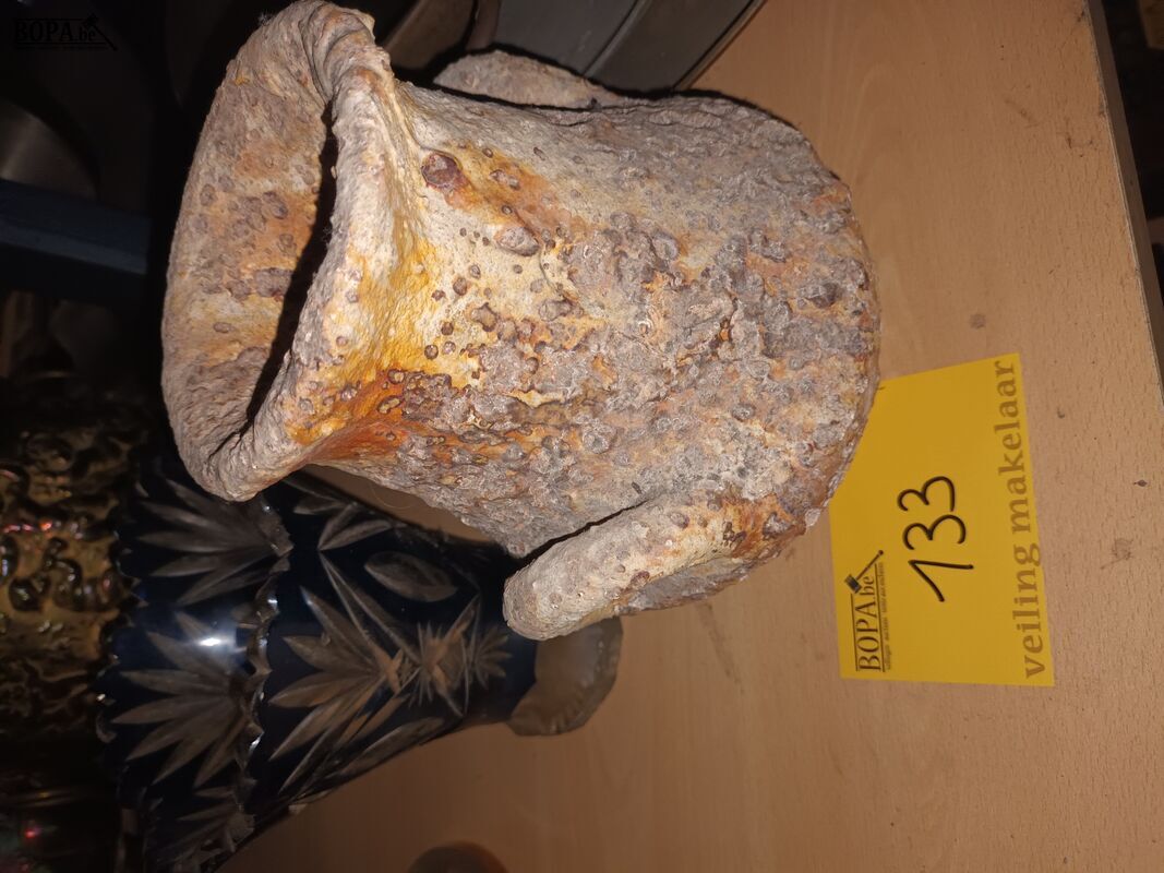 Vazen. 2 stuks – foto 4 – kavel bij BOPA Auctions, Ieper