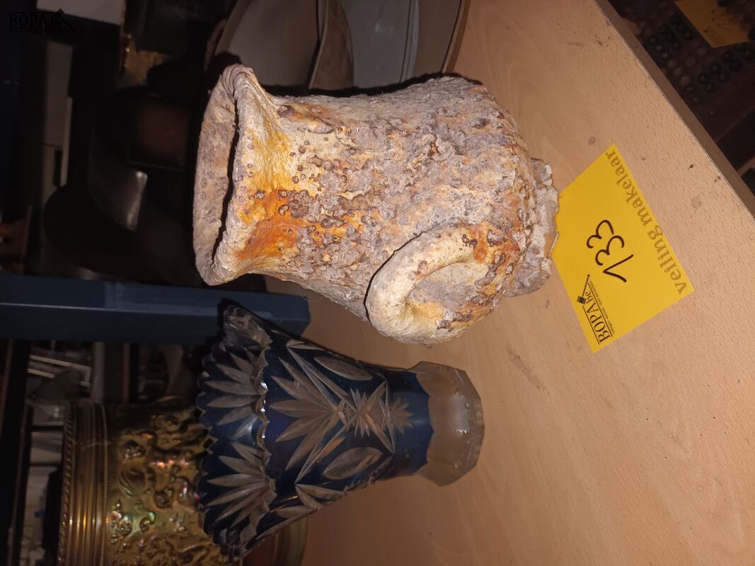 Vazen. 2 stuks – foto 2 – kavel bij BOPA Auctions, Ieper