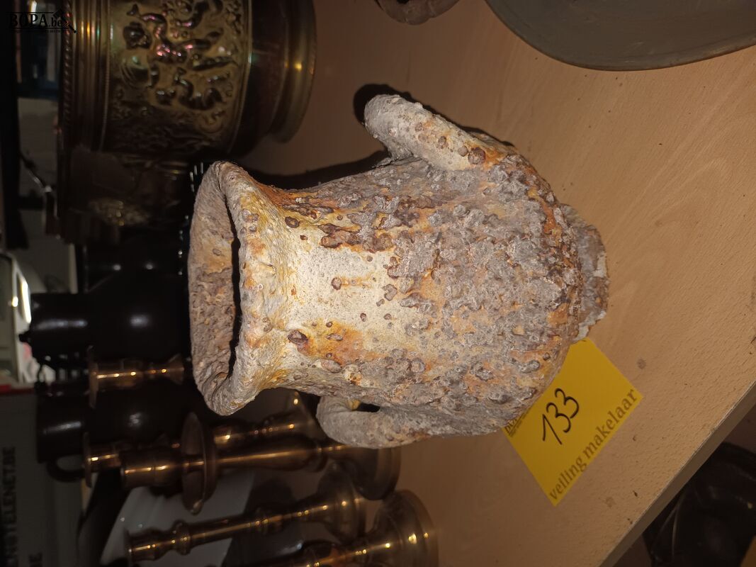 Vazen. 2 stuks – foto 3 – kavel bij BOPA Auctions, Ieper