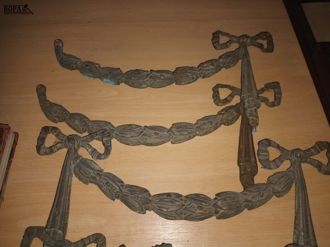 Koperen ornamenten. 5 stuks – foto 3 – kavel bij BOPA Auctions, Ieper