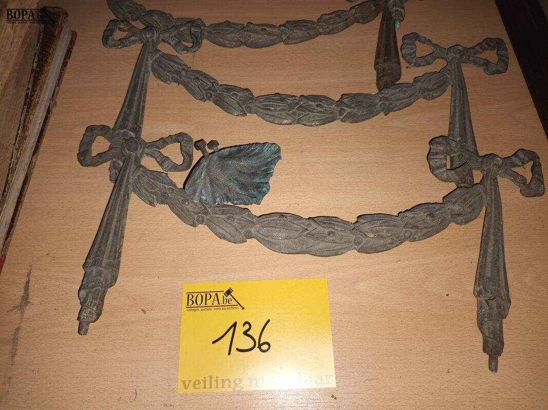 Koperen ornamenten. 5 stuks – foto 4 – kavel bij BOPA Auctions, Ieper