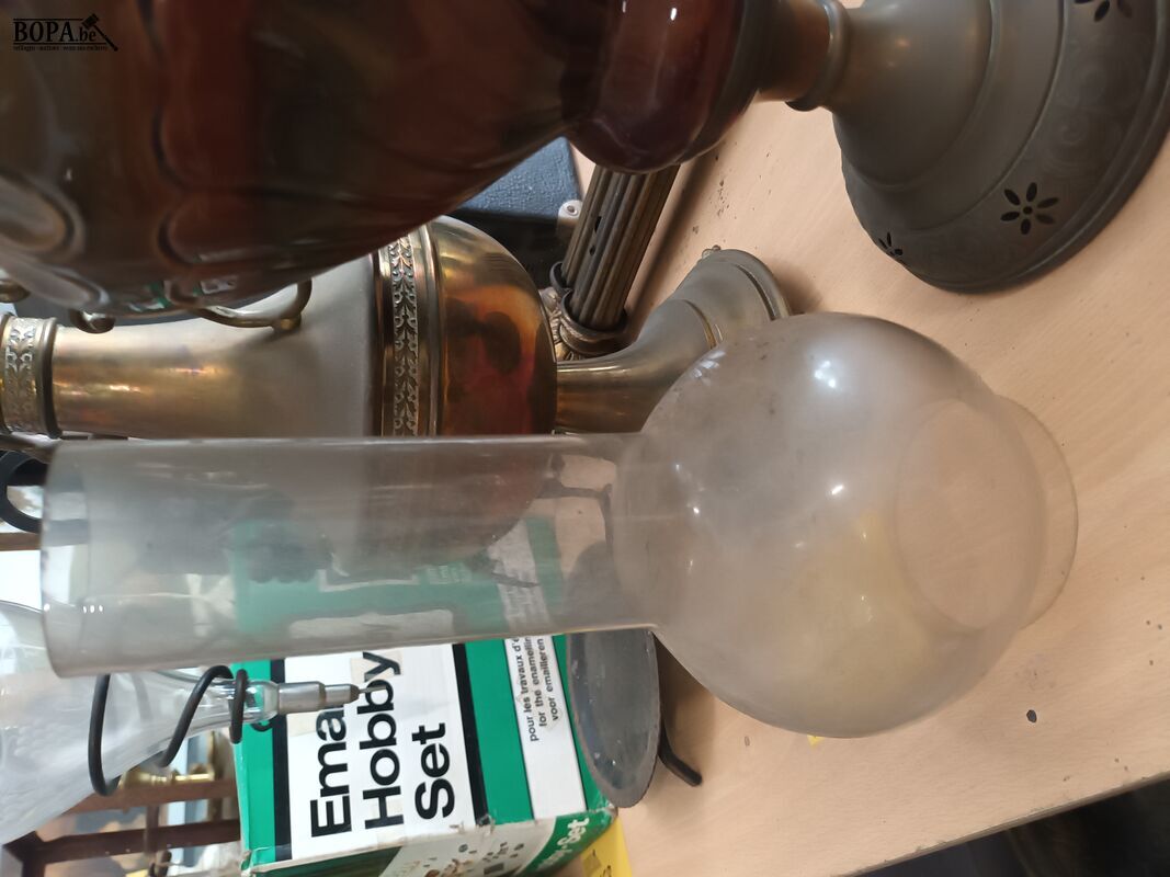 Vazen en lamp. 3 stuks – foto 4 – kavel bij BOPA Auctions, Ieper