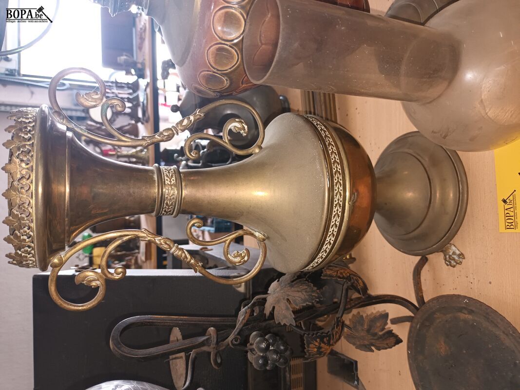 Vazen en lamp. 3 stuks – foto 5 – kavel bij BOPA Auctions, Ieper