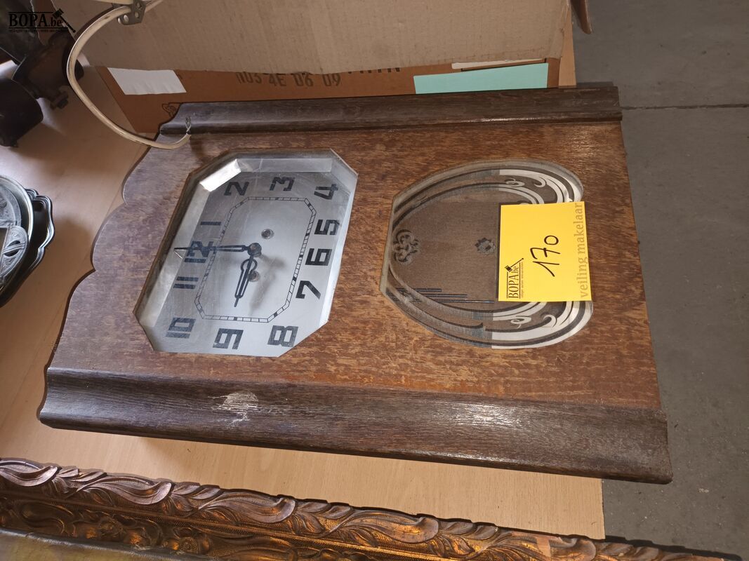 Muurklok – foto 3 – kavel bij BOPA Auctions, Ieper