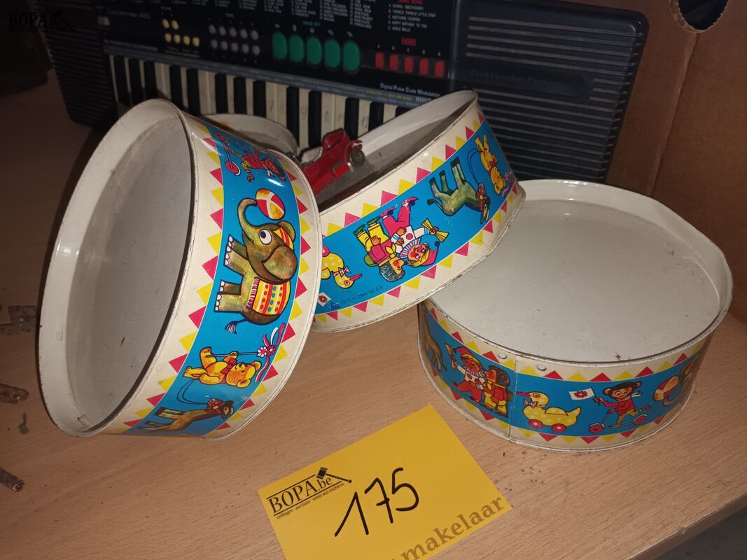 Speelgoed. 6 stuks – foto 3 – kavel bij BOPA Auctions, Ieper
