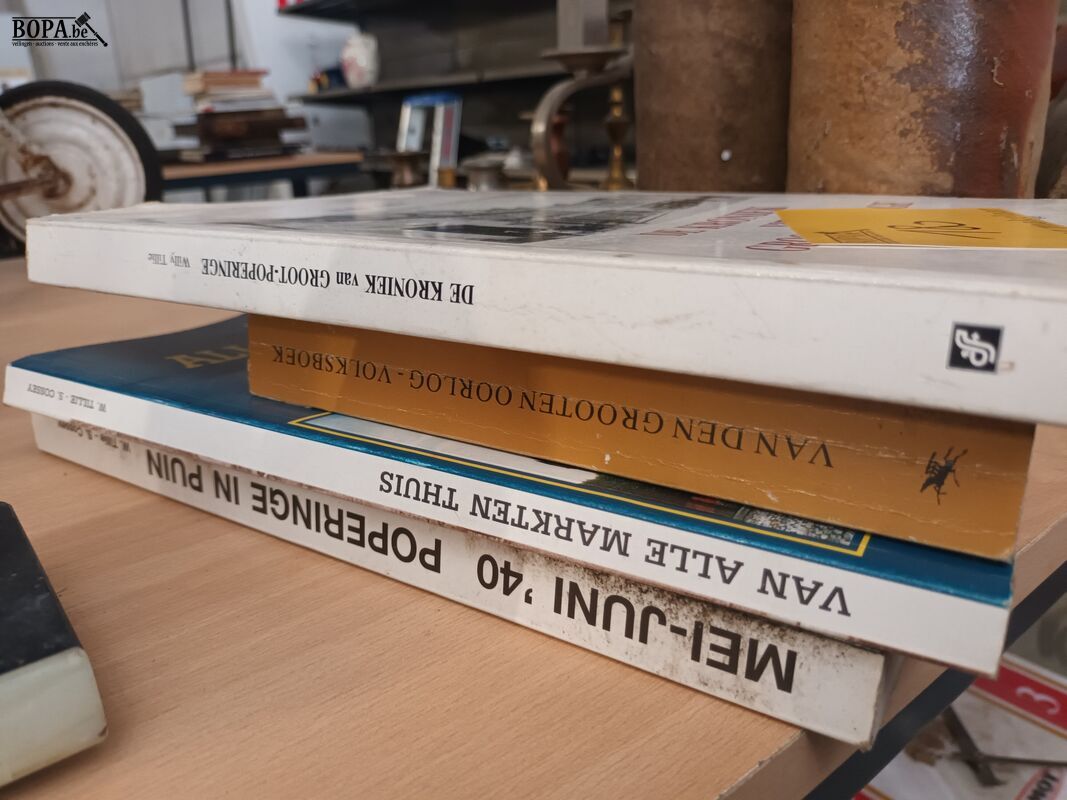 Boeken over Poperinge en oorlog. 4 stuks – foto 2 – kavel bij BOPA Auctions, Ieper