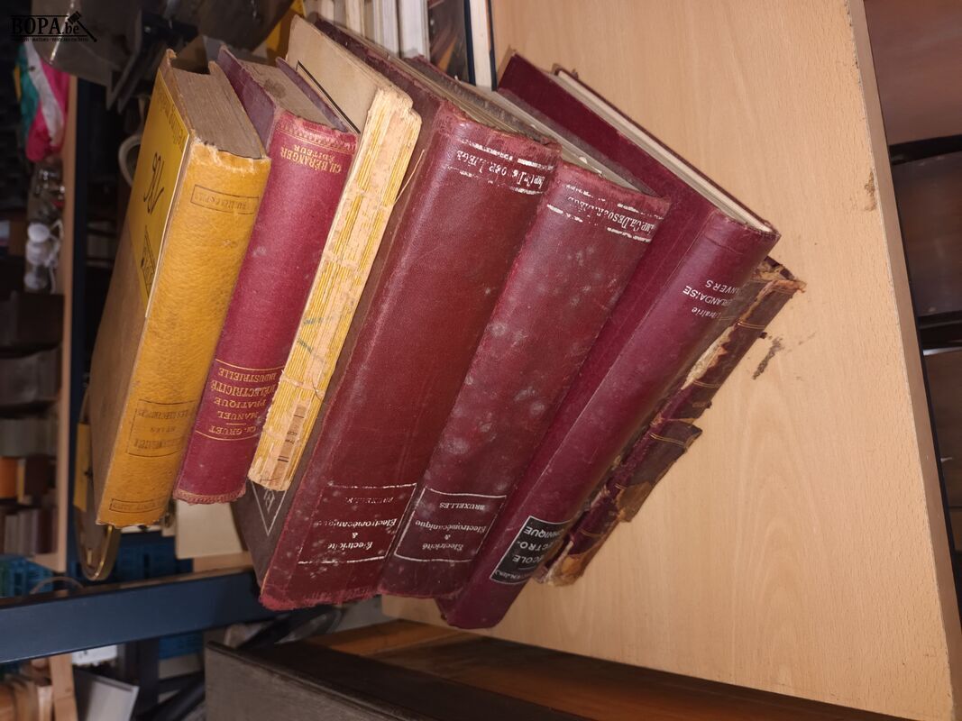 Oude boeken over elektriciteit. 8 stuks – foto 2 – kavel bij BOPA Auctions, Ieper