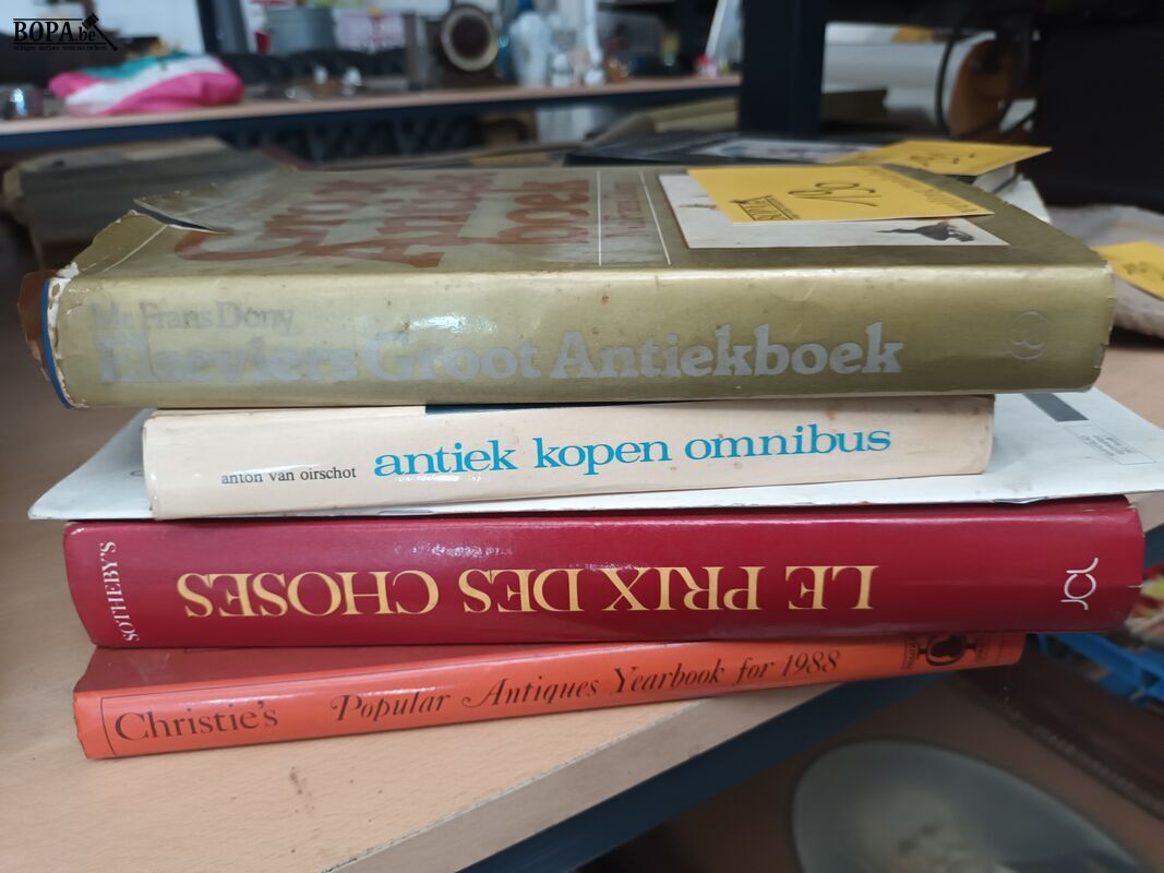 Boeken over antiek. 5 stuks – foto 3 – kavel bij BOPA Auctions, Ieper