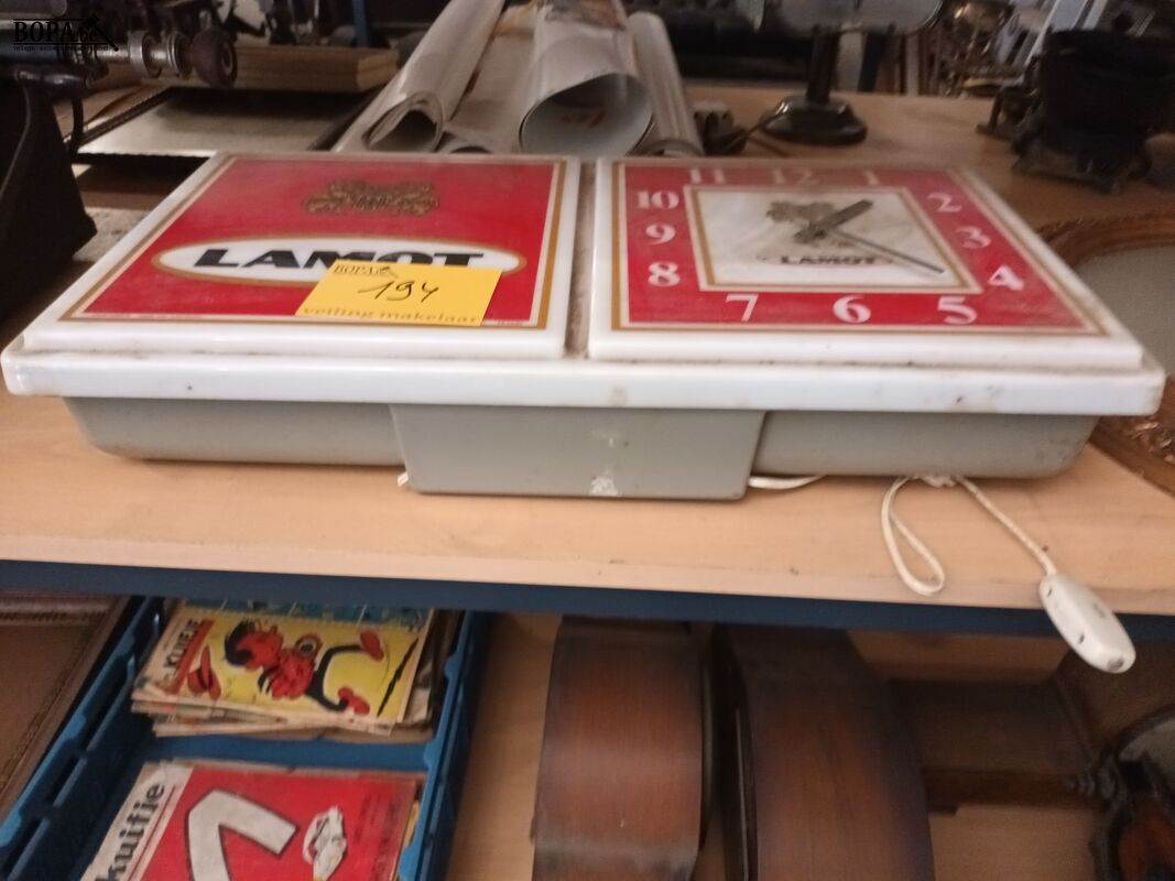 Lichtreclame met klok Lamot – foto 3 – kavel bij BOPA Auctions, Ieper