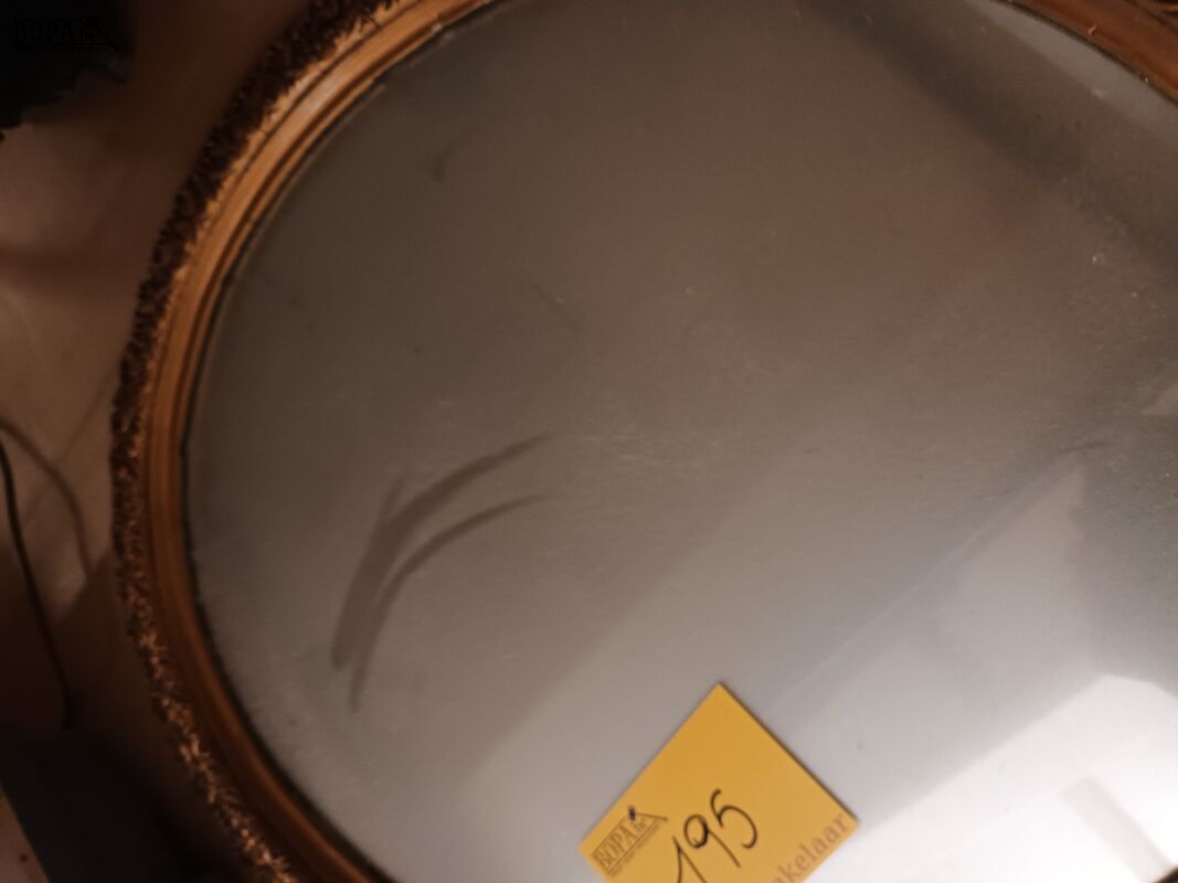 Ovalen spiegel in vergulde kader – foto 4 – kavel bij BOPA Auctions, Ieper