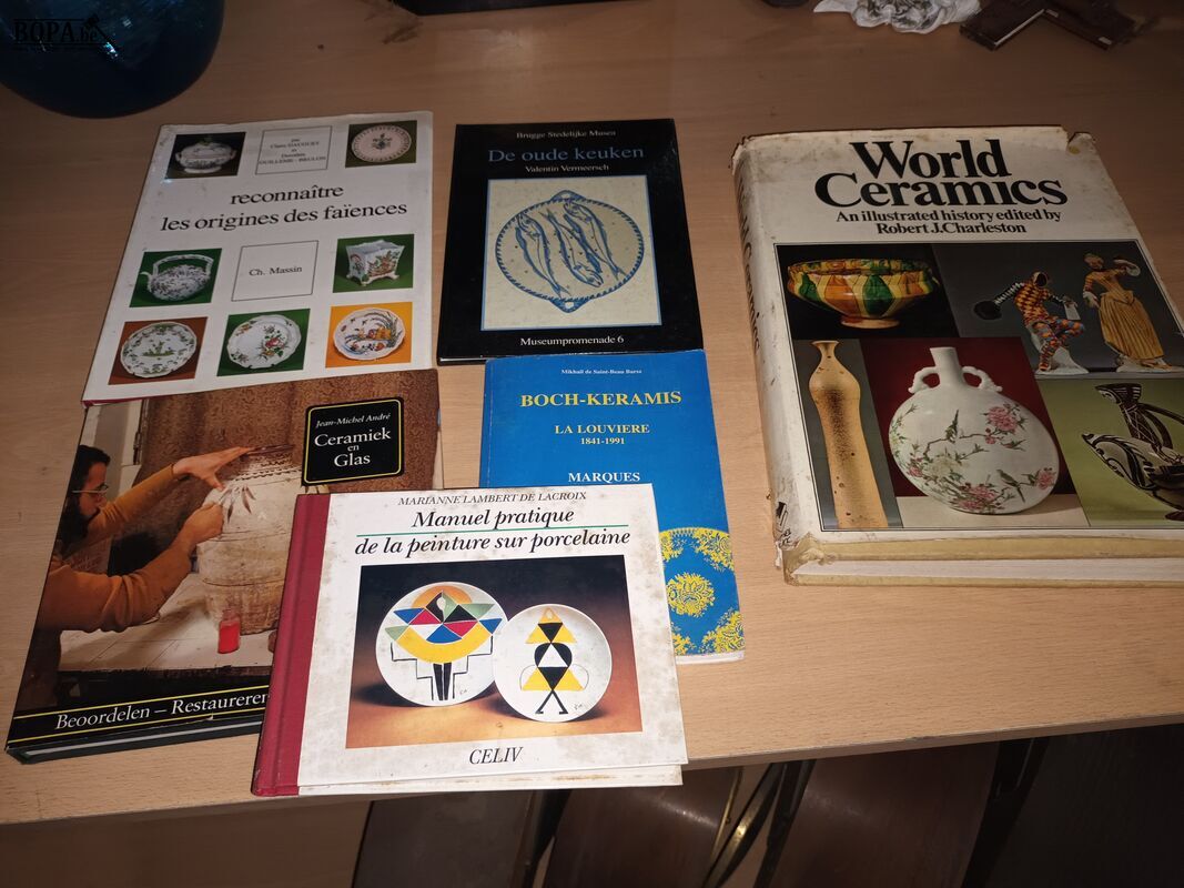 Boeken over keramiek. 6 stuks – foto 4 – kavel bij BOPA Auctions, Ieper