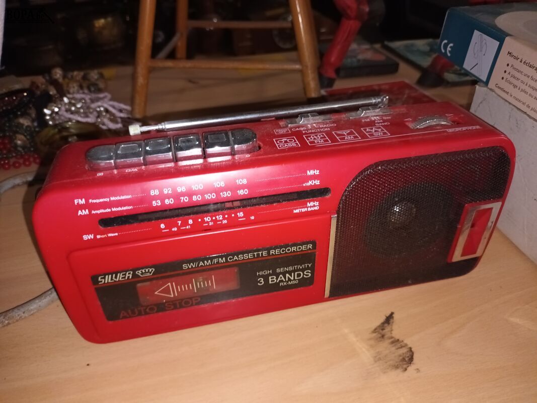 Radio’s, wekkers en gsm – foto 6 – kavel bij BOPA Auctions, Ieper