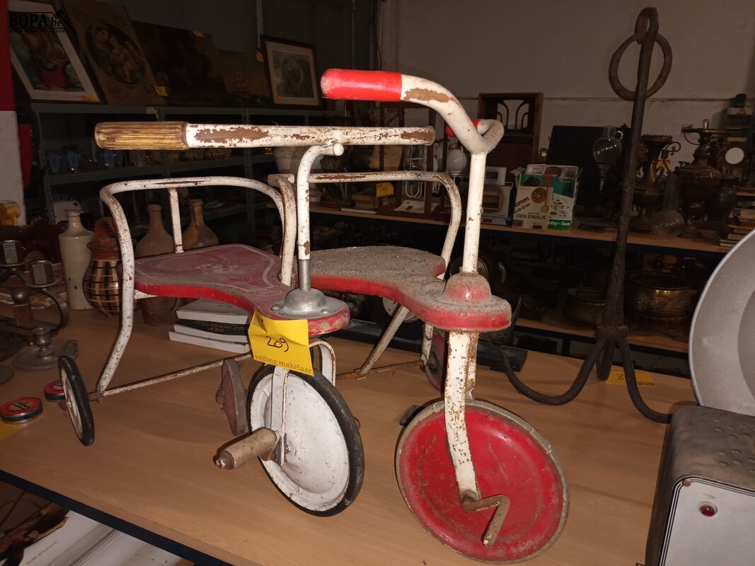 Oude driewielers. 2 stuks – foto 3 – kavel bij BOPA Auctions, Ieper