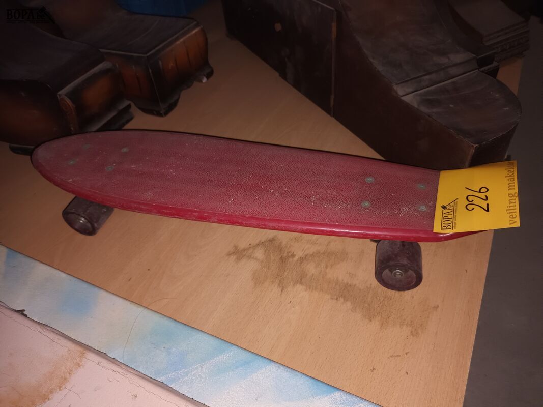 Vintage skateboard – foto 2 – kavel bij BOPA Auctions, Ieper