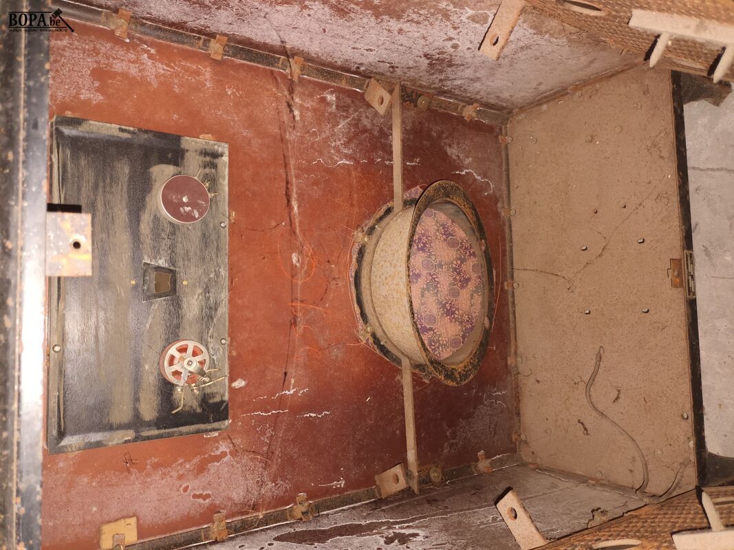 Philips radio meubel – foto 7 – kavel bij BOPA Auctions, Ieper