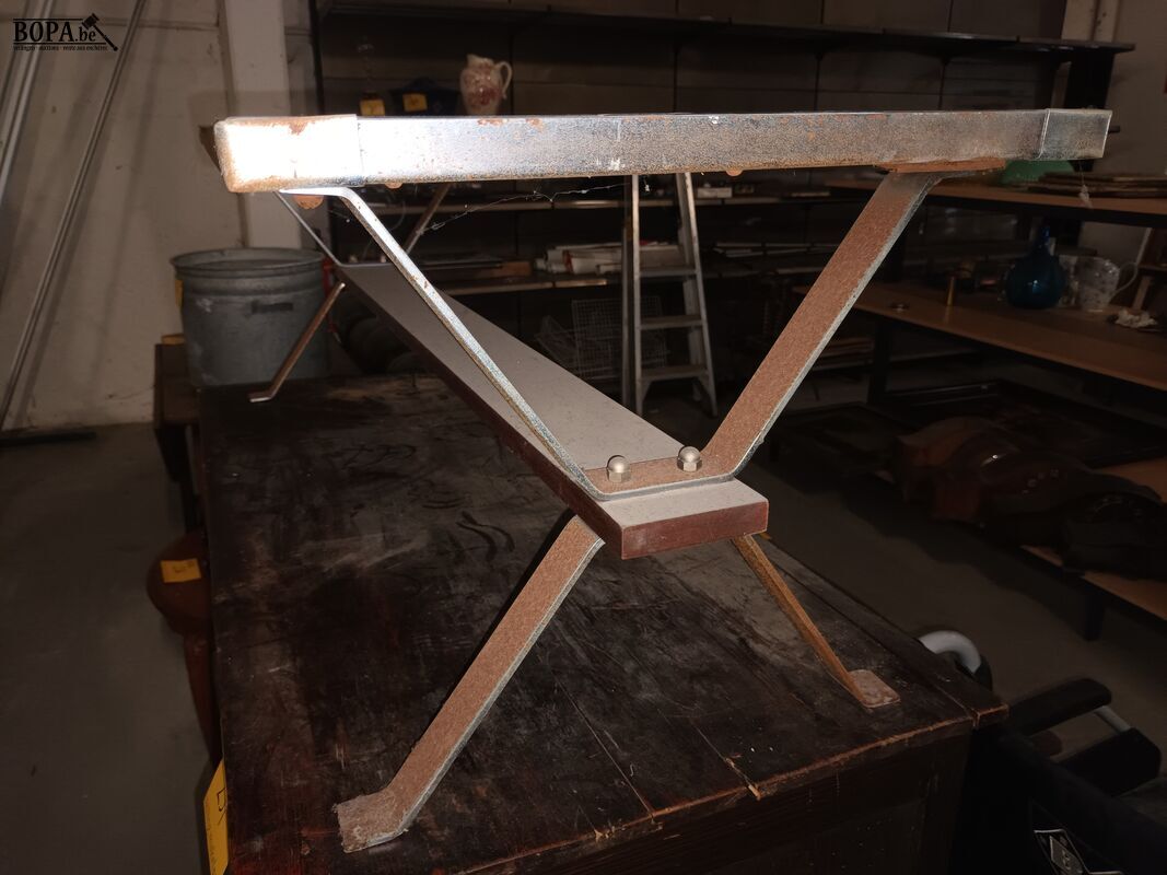 Vintage tafel met tegels Adri – foto 4 – kavel bij BOPA Auctions, Ieper