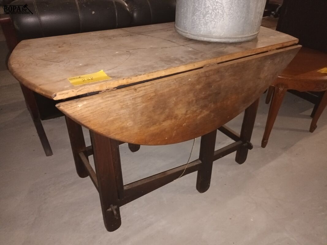 Antieke houten klaptafel – foto 3 – kavel bij BOPA Auctions, Ieper