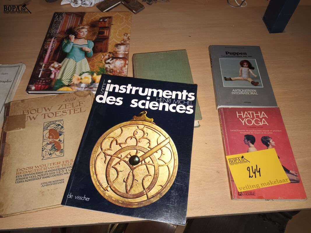 Boeken. 13 stuks – foto 2 – kavel bij BOPA Auctions, Ieper