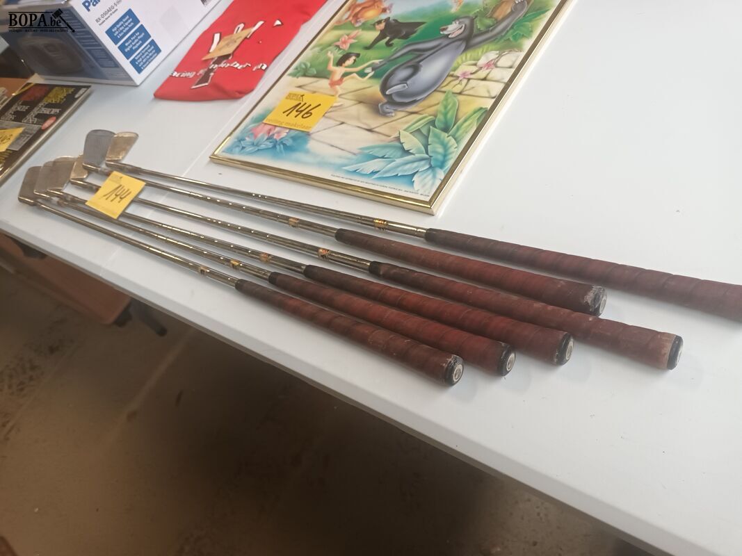 Vintage golf clubs Wilson. 6 stuks – foto 2 – kavel bij BOPA Auctions, Ieper