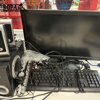 Lot boxen/computerscherm/muis – kavel bij BOPA Auctions, Oekene
