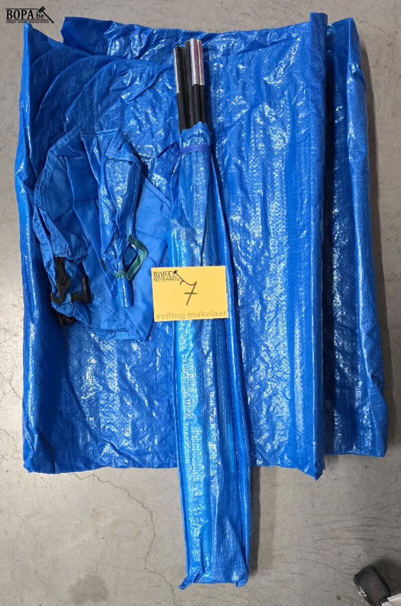 Lot kampeermateriaal – foto 3 – kavel bij BOPA Auctions, Oekene