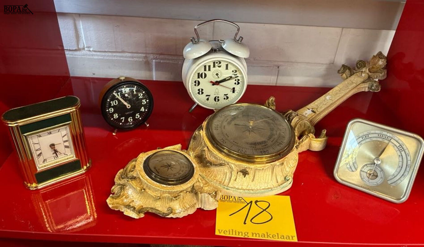Lot vintage wekkerklokken + barometer – foto 2 – kavel bij BOPA Auctions, Oekene