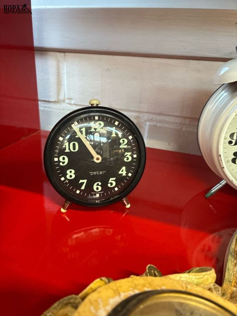 Lot vintage wekkerklokken + barometer – foto 3 – kavel bij BOPA Auctions, Oekene