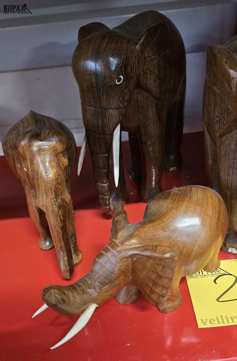 Vintage houten olifantenbeeldjes - 4 stuks – foto 4 – kavel bij BOPA Auctions, Oekene