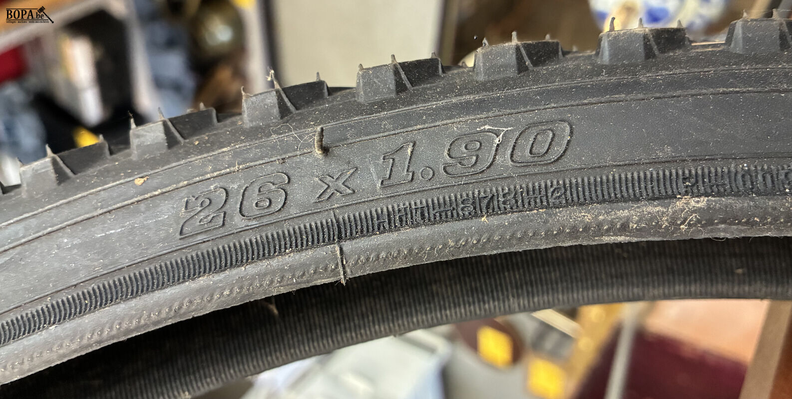 Fietsbanden - 2 stuks – foto 4 – kavel bij BOPA Auctions, Oekene
