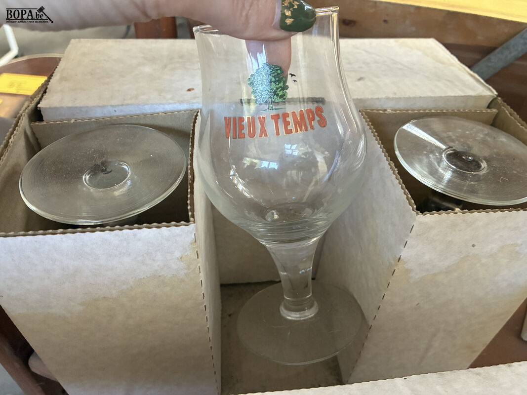Lot bierglazen en portoglazen – foto 9 – kavel bij BOPA Auctions, Oekene