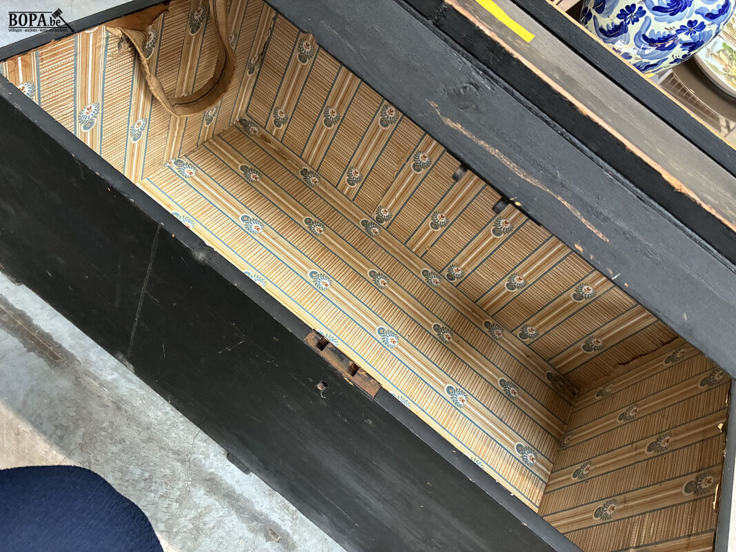 Grote houten opbergkoffer – foto 3 – kavel bij BOPA Auctions, Oekene