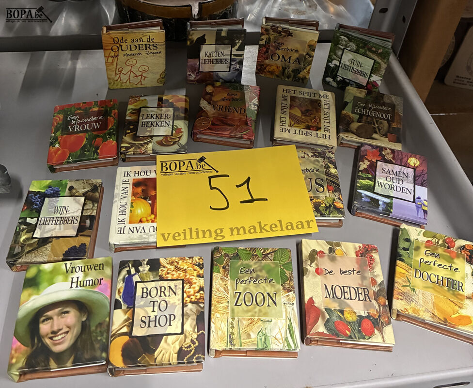 Lot miniboekjes – foto 2 – kavel bij BOPA Auctions, Oekene