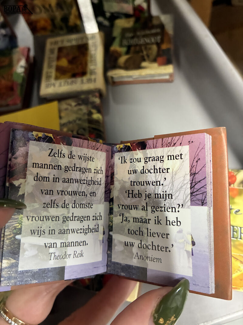 Lot miniboekjes – foto 5 – kavel bij BOPA Auctions, Oekene